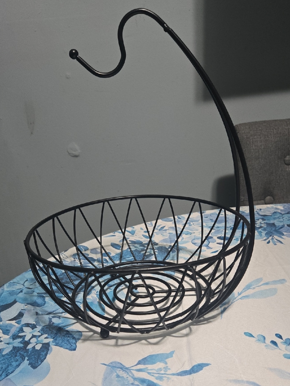 Hanging Wire Fruit Basket - Black